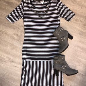 LuLaRoe Julia dress - Large
